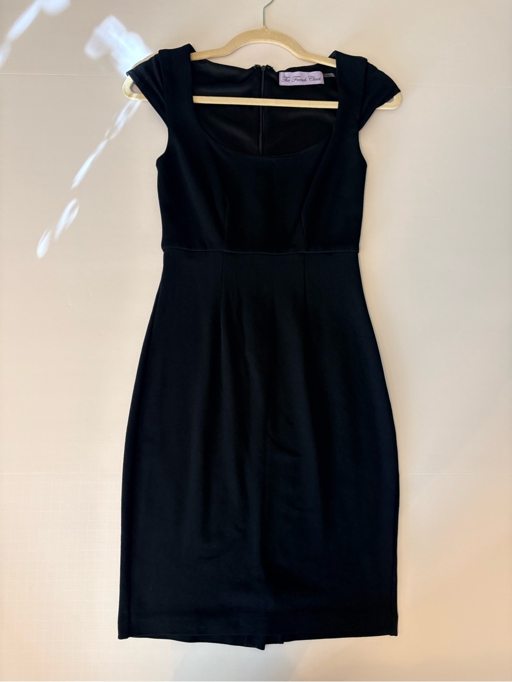 Kacey Montoya’s Closet | The French Closet Black Cap-Sleeve Midi Sheath Dress